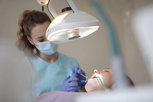 Jak często trzeba chodzić do dentysty?